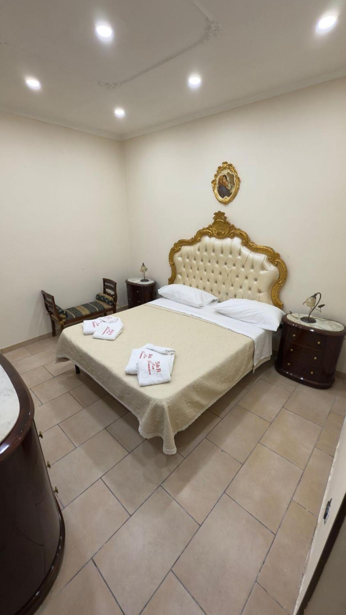 Beb Don Gennaro Bed & Breakfast Napoli Ngoại thất bức ảnh